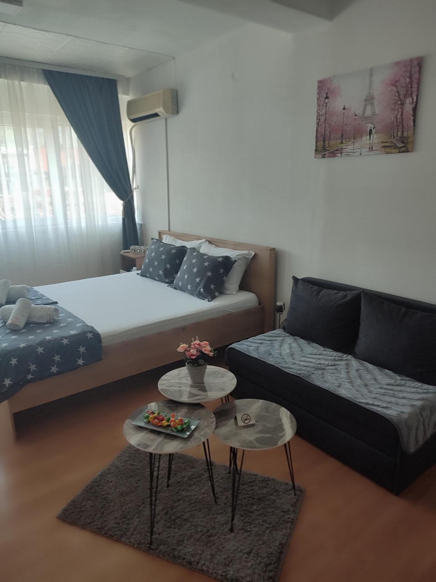Happiness Apartman